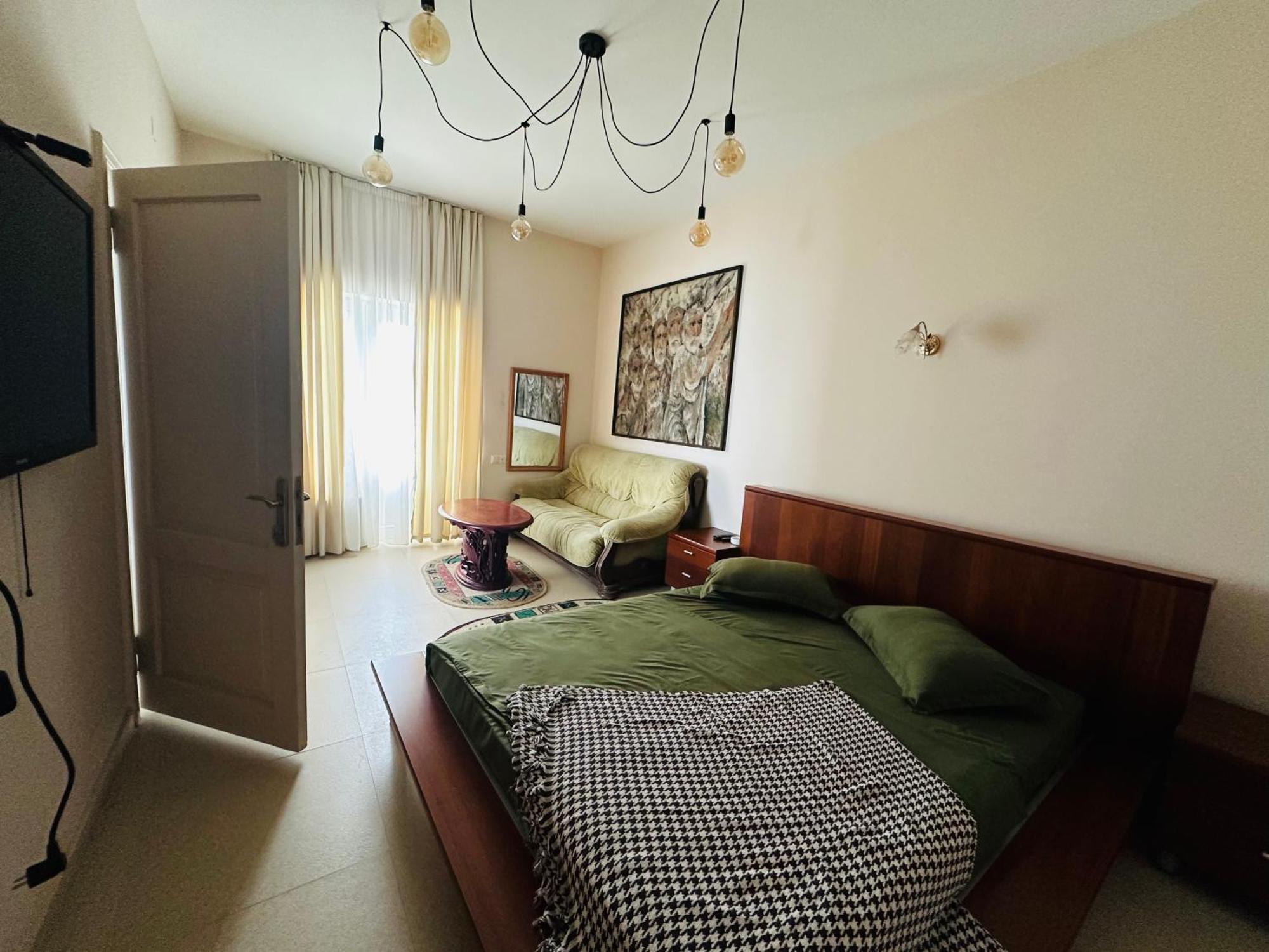Claude Monet Beach Hotel Уреки Екстериор снимка